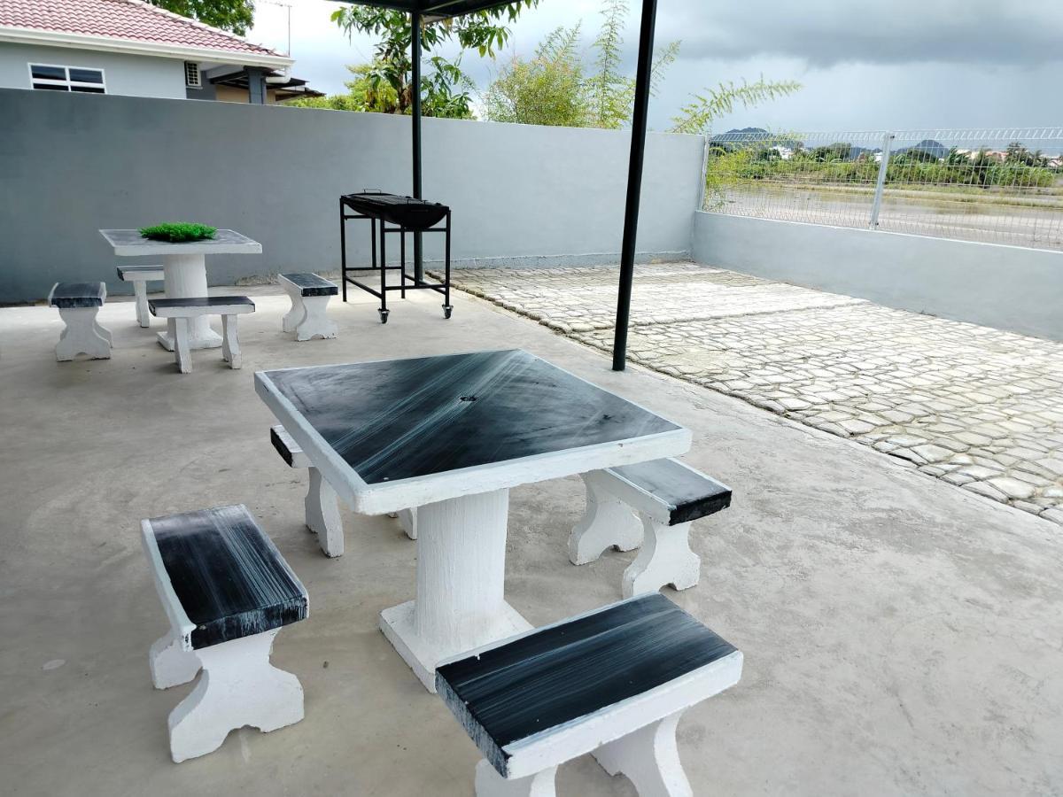 Myhomestay07 Kangar Exterior foto